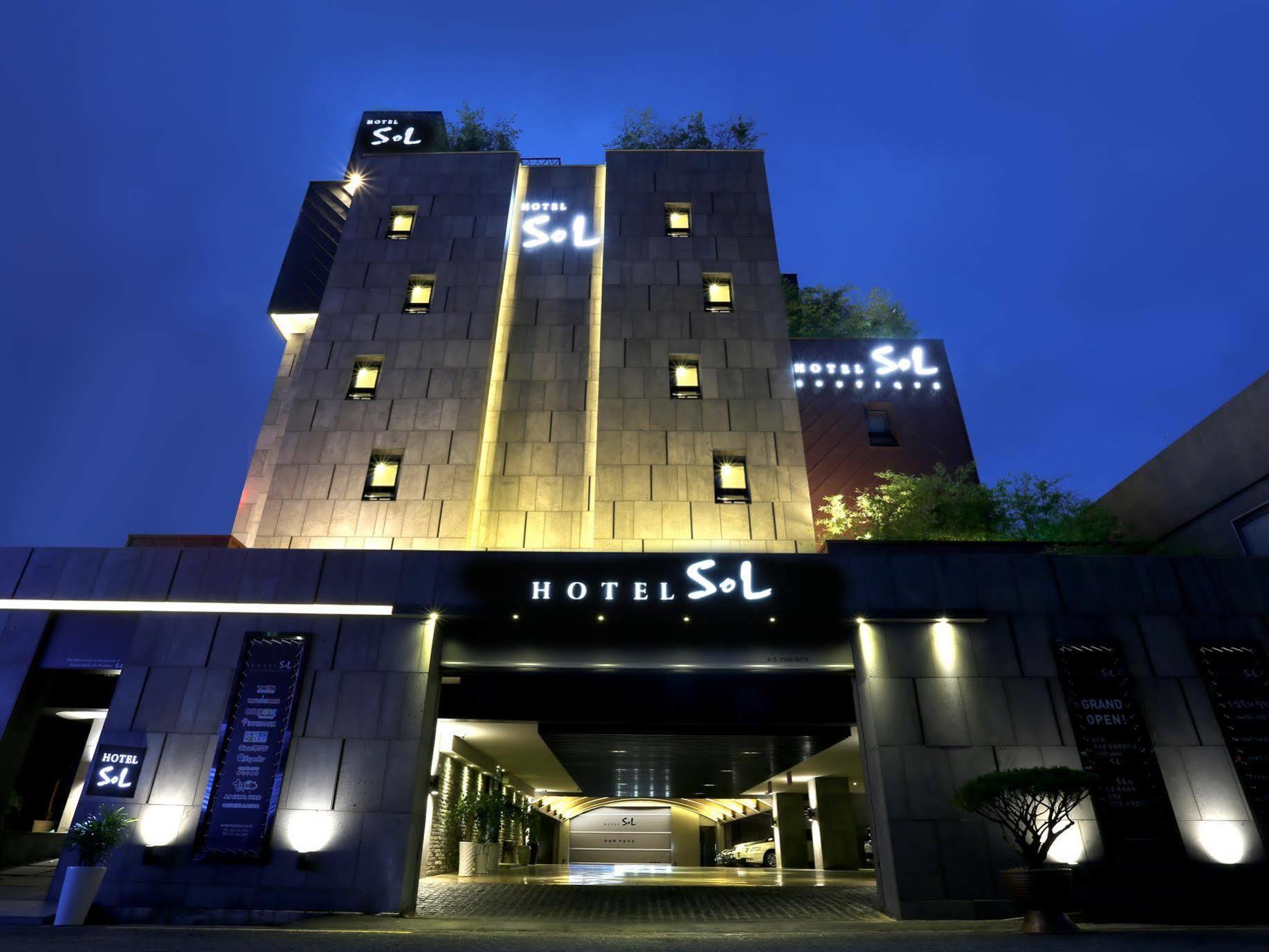 موتيل جيونجو فندق بوتيك سول المظهر الخارجي الصورة